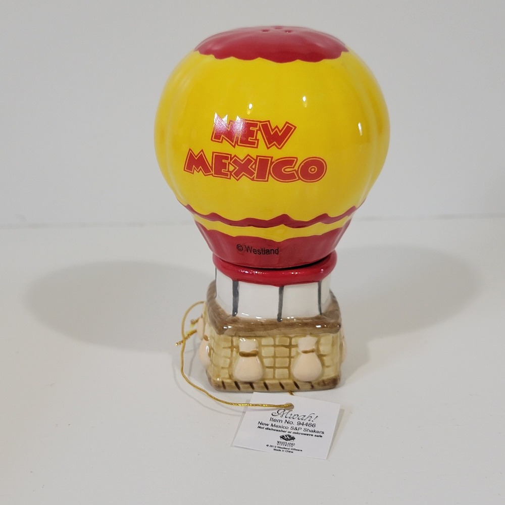 Westland Mwah New Mexico Hot Air Balloon Magnetic Salt Pepper Shakers 94466 NIB